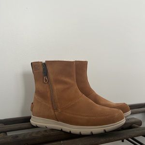 NWOT SOREL winter boots